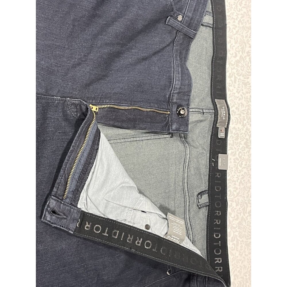 Torrid Jeans Womens 30S Dark Wash Wide Leg Flare Stretch NWT - Picture 6 of 13